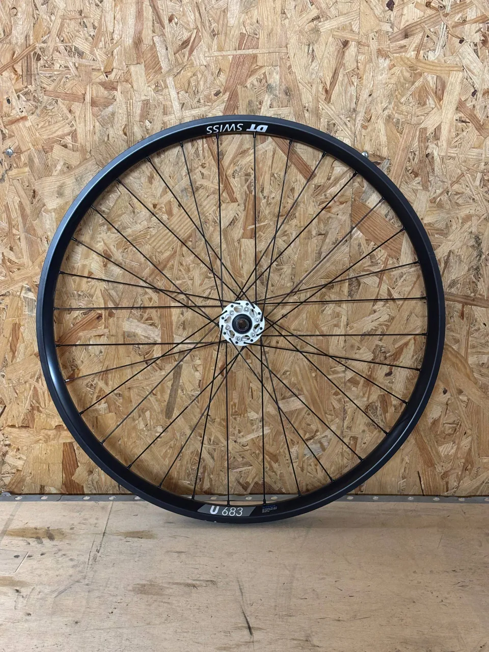 Колесо DT Swiss 27.5" 12x135mm фото 5
