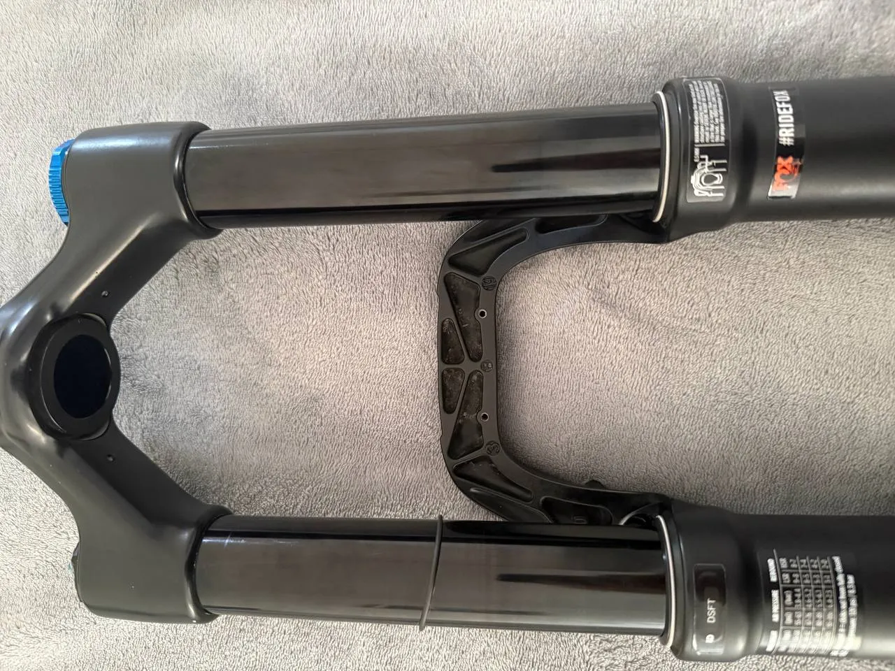 Вилка Fox 36 Performance Elite Grip2 27.5" фото 4