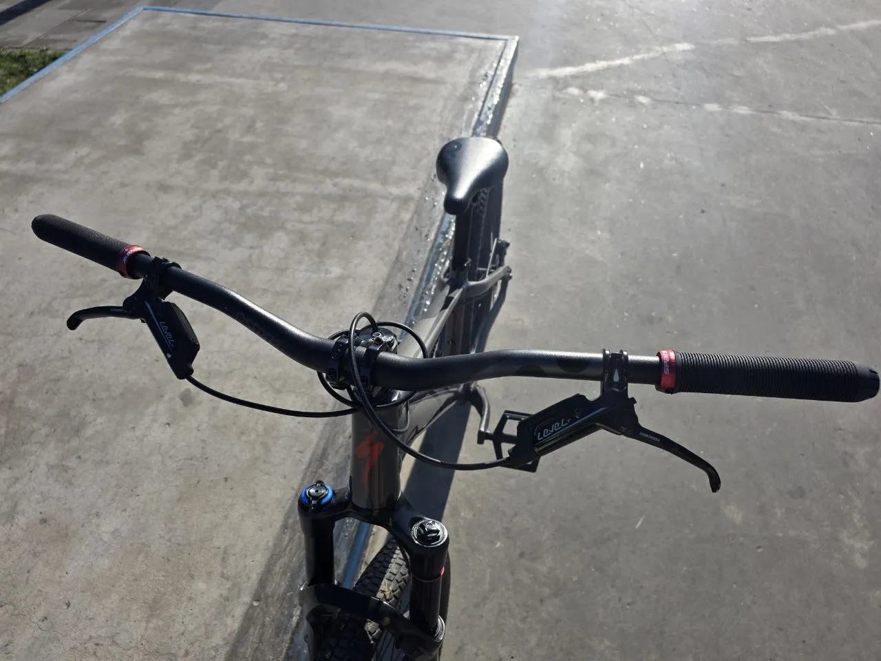 Specialized P.3 дьорт/стріт байк 2022 фото 4