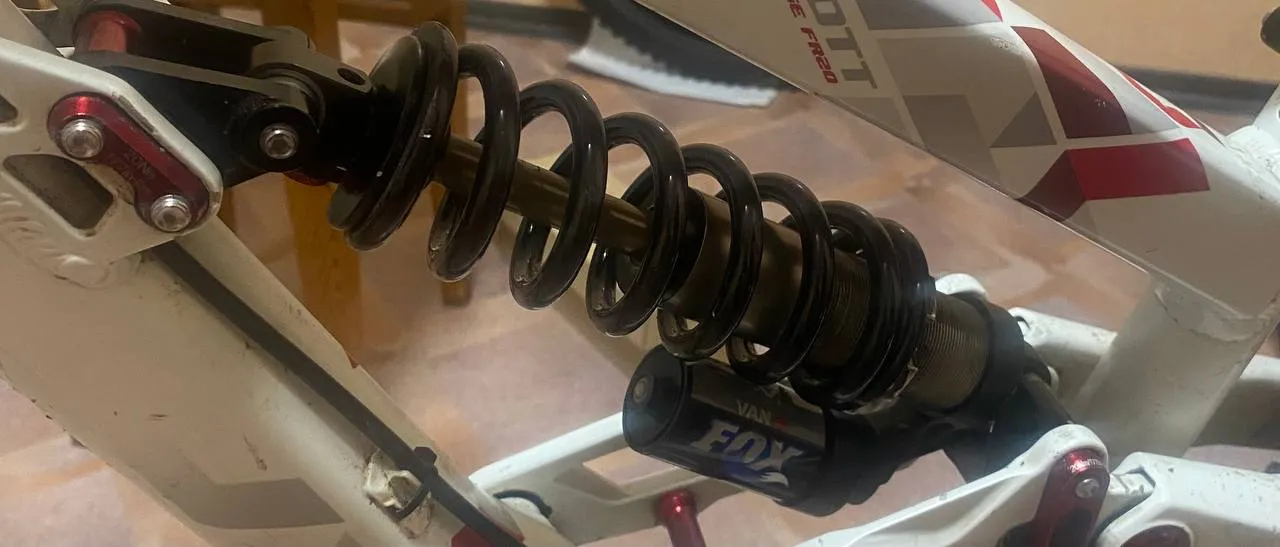 Амортизатор Fox Van R + пружина RockShox фото 2