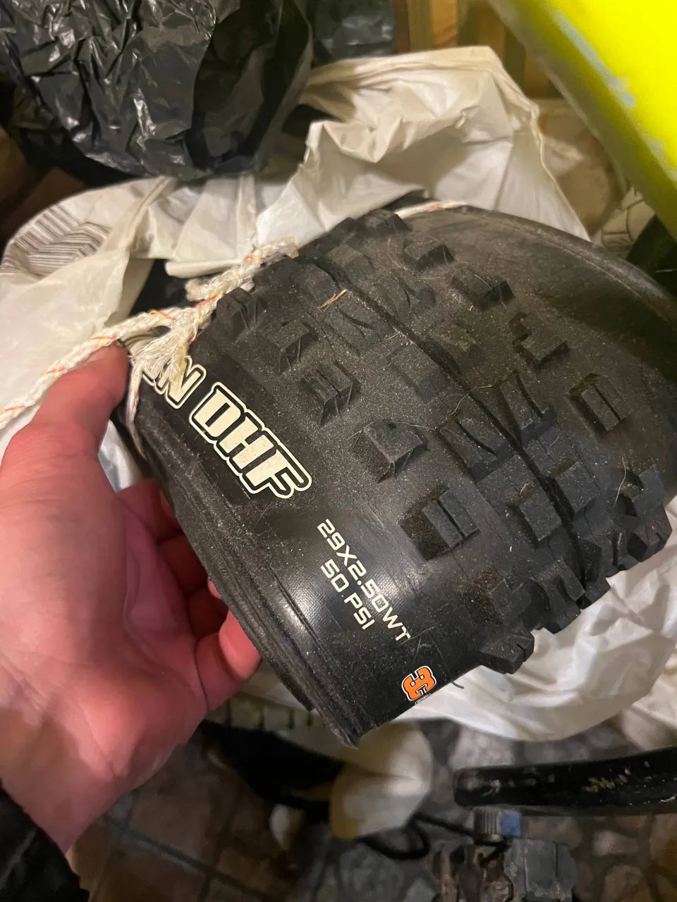 Покришка Maxxis Minion DHF 3C Maxterra 29x2.5 фото 1