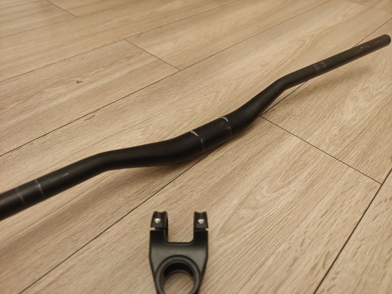 Руль BURGTEC Ride Wide Enduro 800x30 + винос BURGTEC Enduro MK3 фото 7