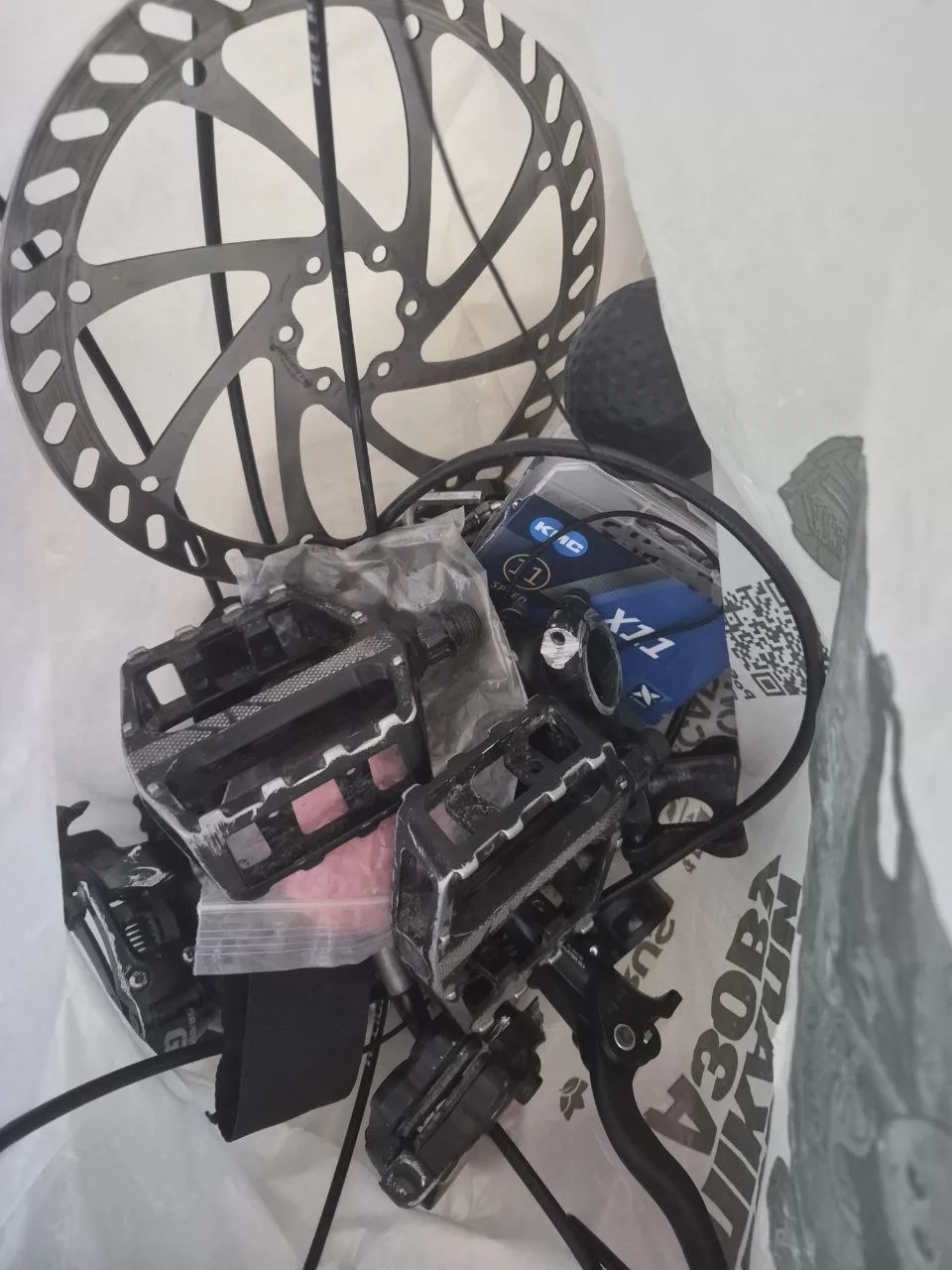 Гальмівний диск SRAM + ланцюг KMC + гальма + монетка + перемикач + педалі фото 1