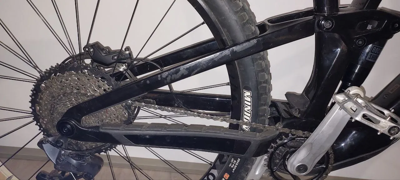 Електровелосипед Trek Fuel ExE Carbon OCLV фото 5