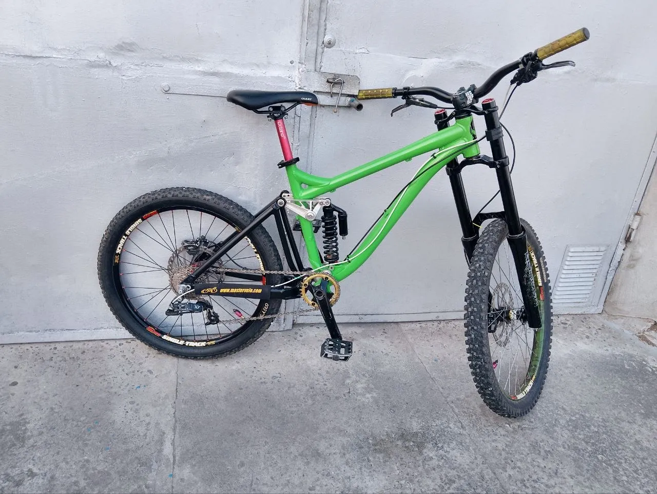 Рама Iron Horse Point 26" + амортизатор + компоненти фото 1