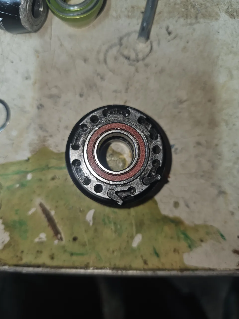 Втулка Dartmoor Revolt 135x10 Miami Vice на болтах фото 6