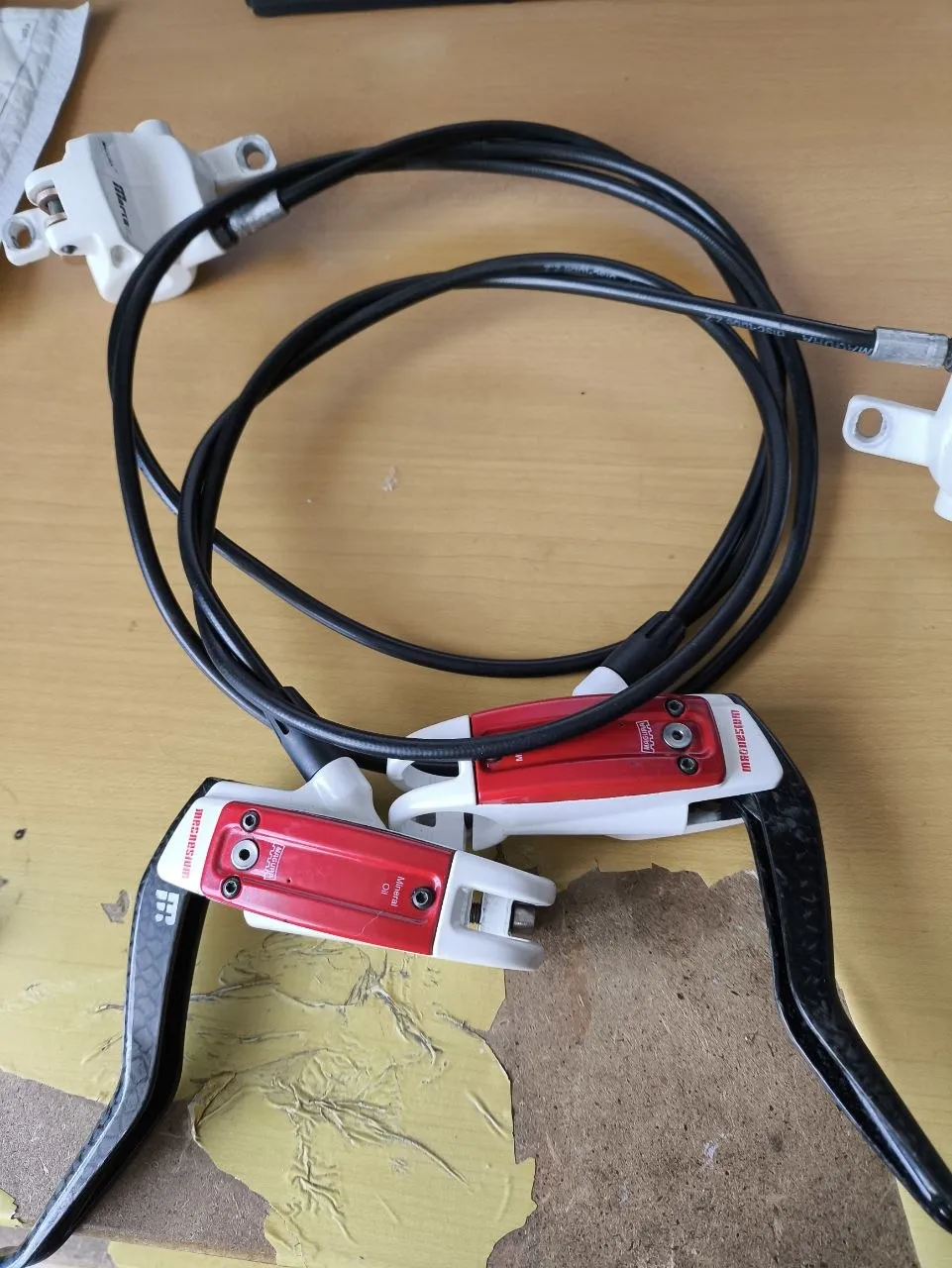Гальма Magura Marta SL Magnesium карбон фото 1