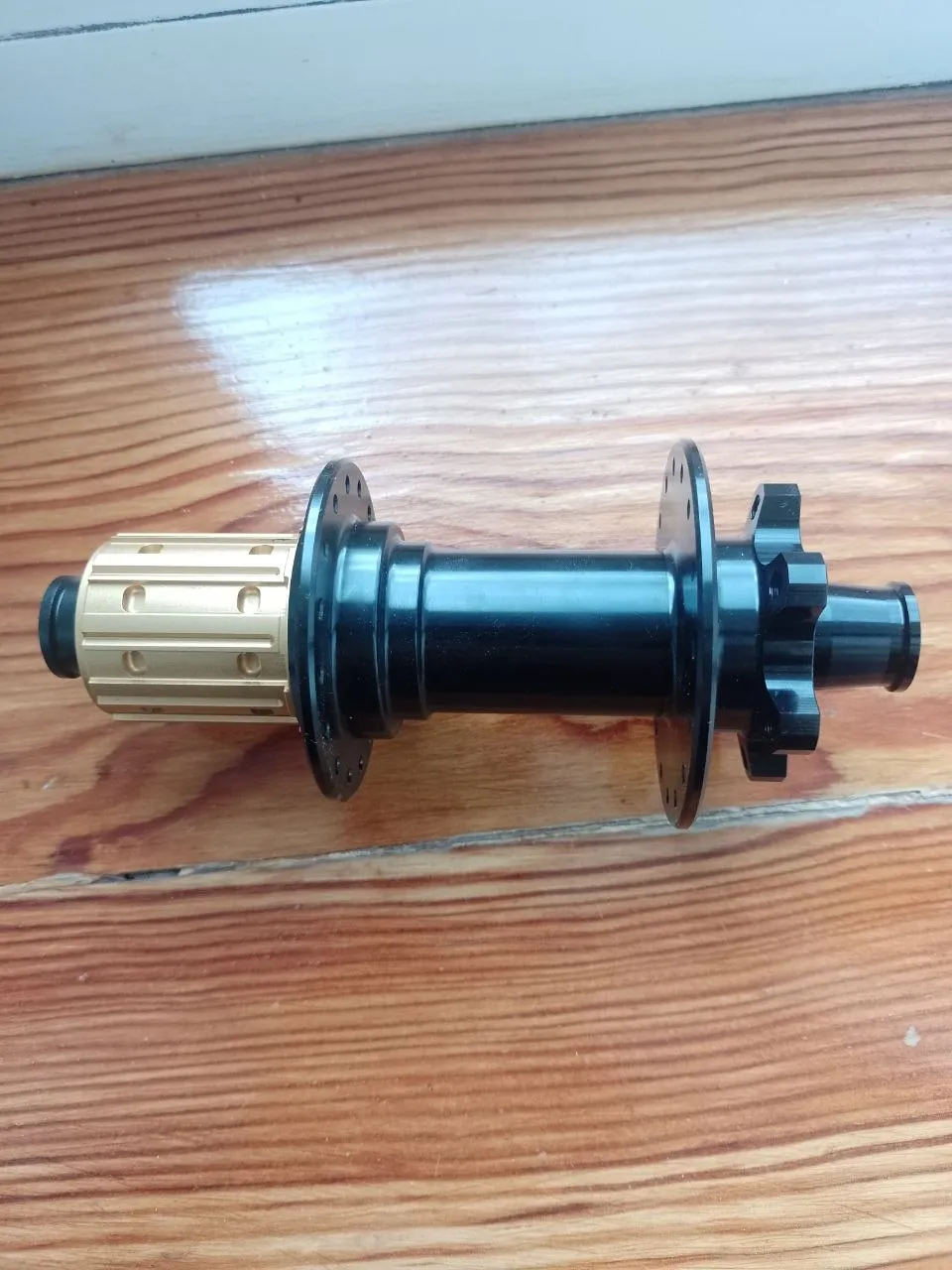 Задня втулка Goldix M370 фото 1