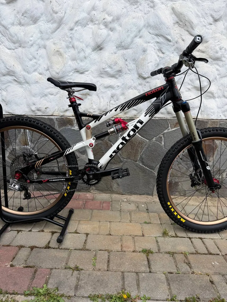 Рама YT Noton 2011 M 26" + вилка + амортизатор + компоненти фото 4