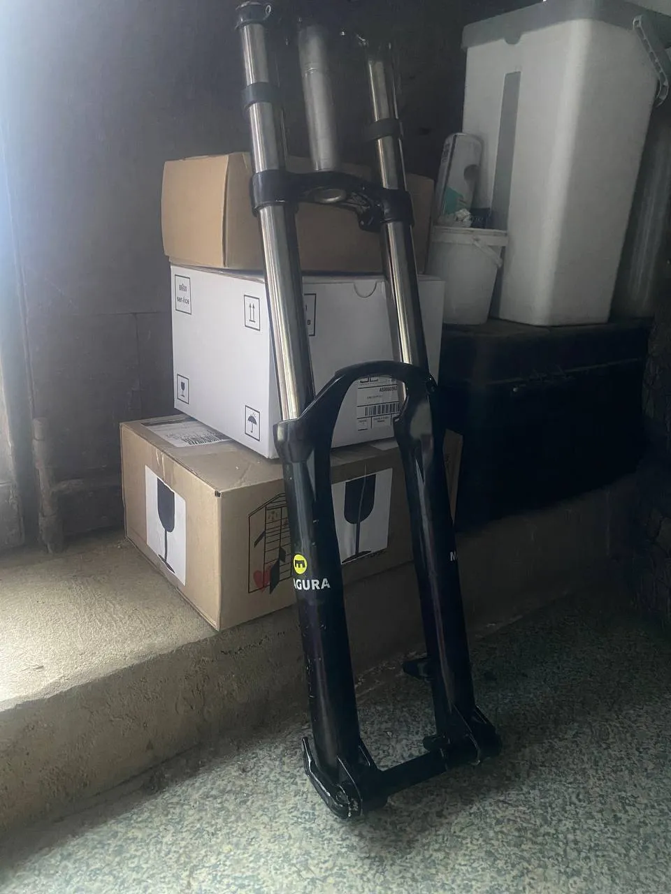 Вилка RockShox Domain 200mm, 2012 фото 1