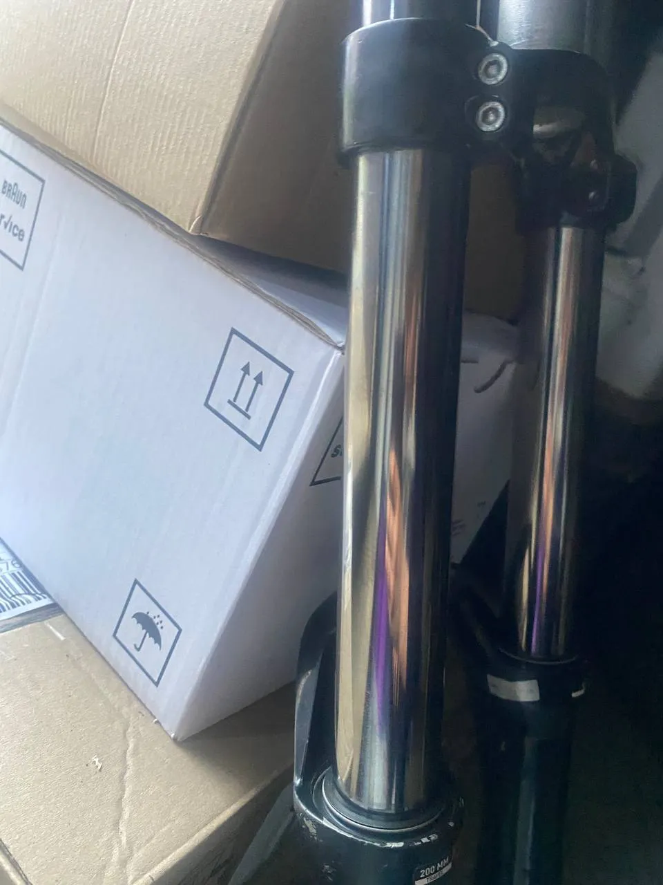 Вилка RockShox Domain 200mm, 2012 фото 6