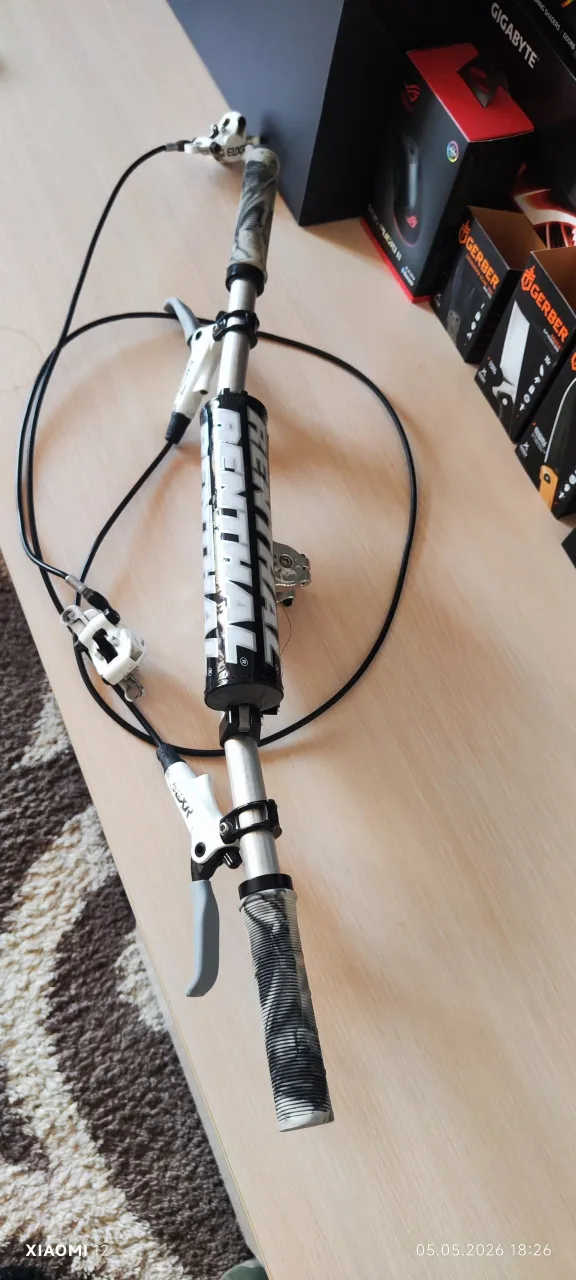 Руль Bontrager + винос + грипси + подушка фото 6