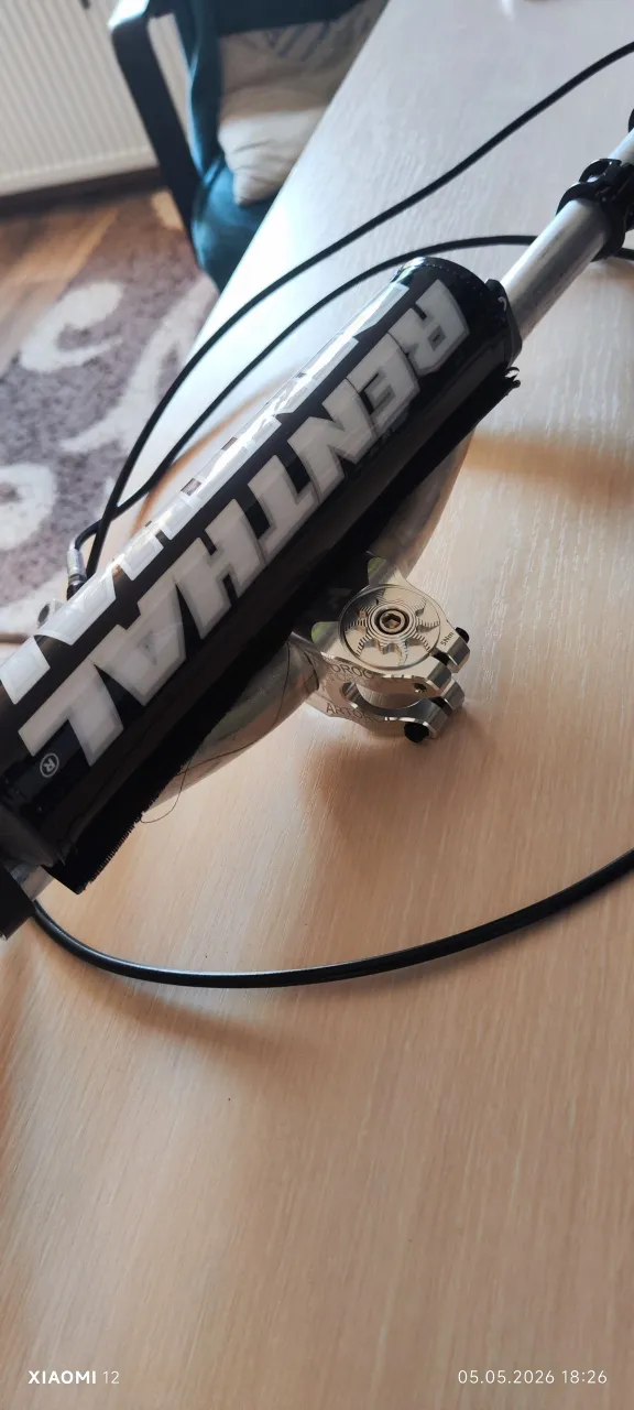 Руль Bontrager + винос + грипси + подушка фото 4