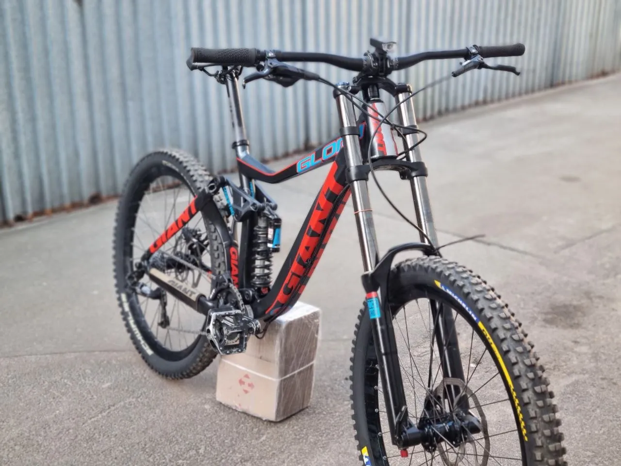 Giant Glory 2 Downhill 2014 фото 2