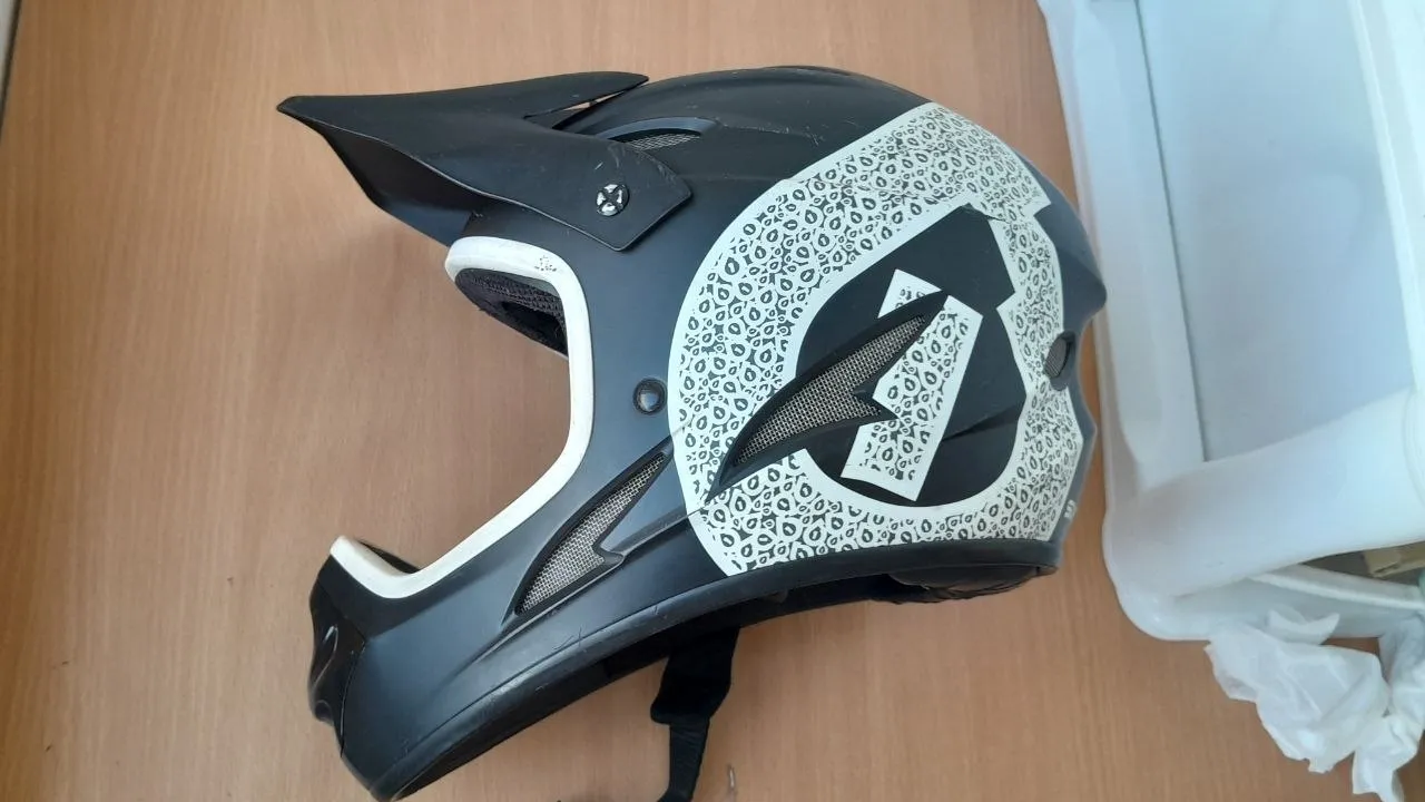 Шолом SixSixOne Comp розмір M фото 1