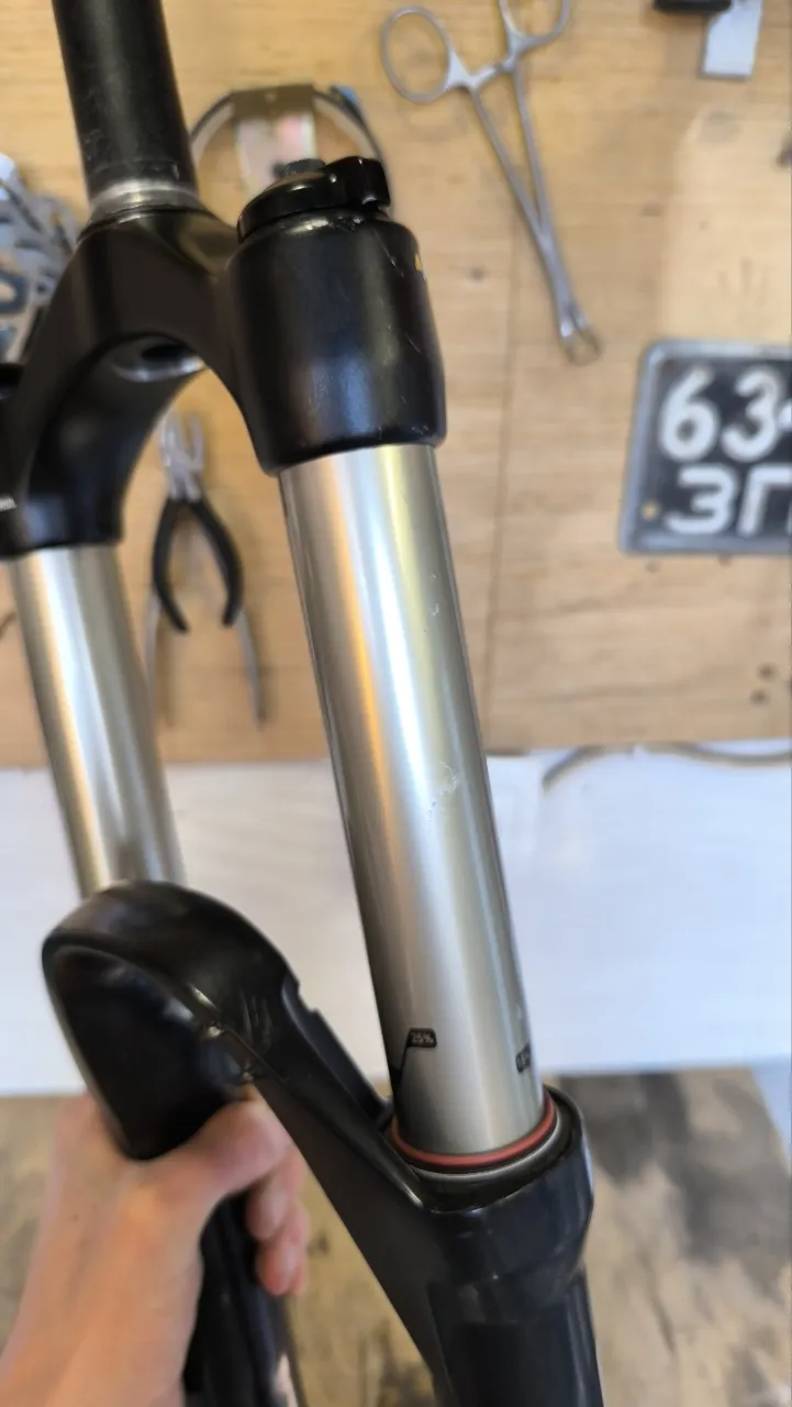 Вилка Rock Shox Lyrik RL two step/dual position (140-170mm) на Marzocchi Bomber фото 2