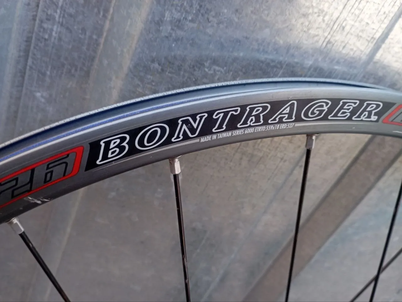Колеса Bontrager MTB 26" під дискові гальма фото 3
