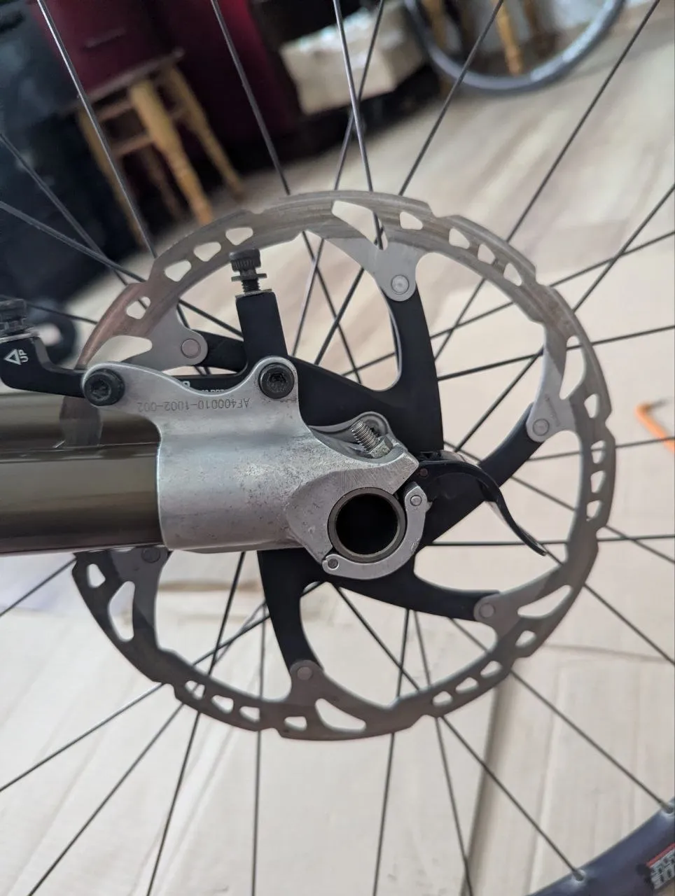 Вилка Maverick SC32 125 мм + колесо Bontrager фото 9