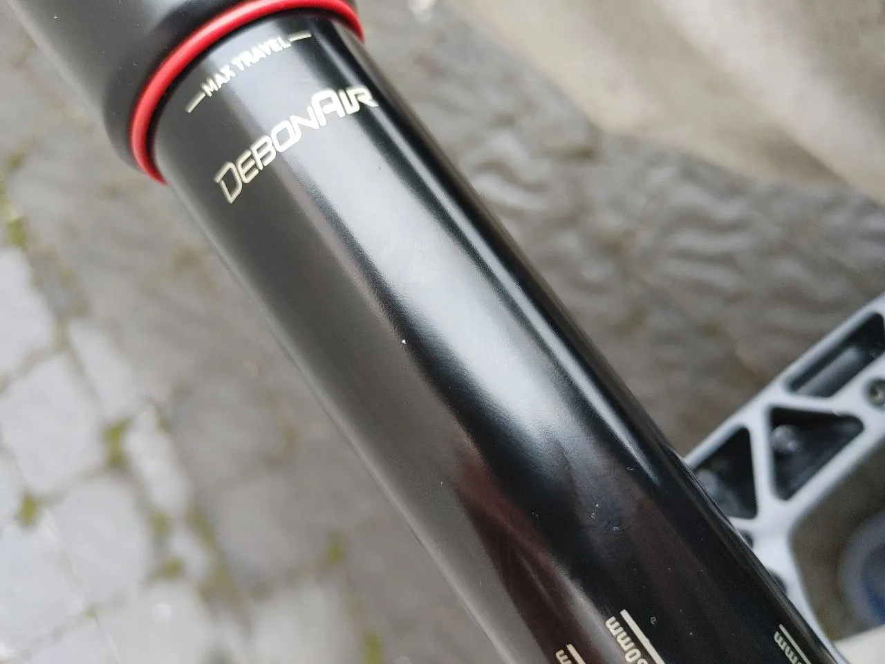 Вилка Rock Shox Domain RC Debonair 29 160mm фото 6