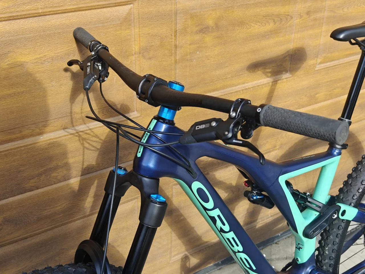 Велосипед ендуро Orbea Ralon L 29 2019 carbon фото 2