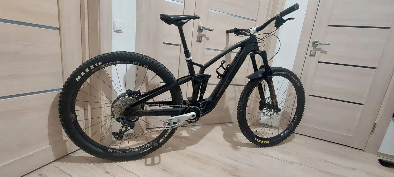 Trek Fuel EXE Carbon OCLV електровелосипед 29" фото 3
