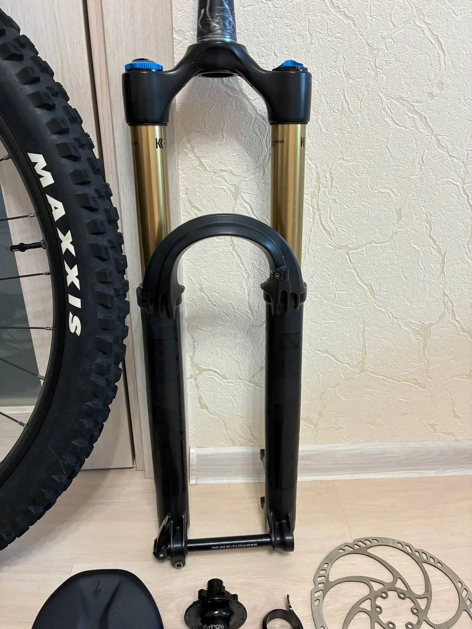 Fox 36 Grip 2 160 mm + колесо Sunringle Duroc 37 + покришки + запчастини фото 4