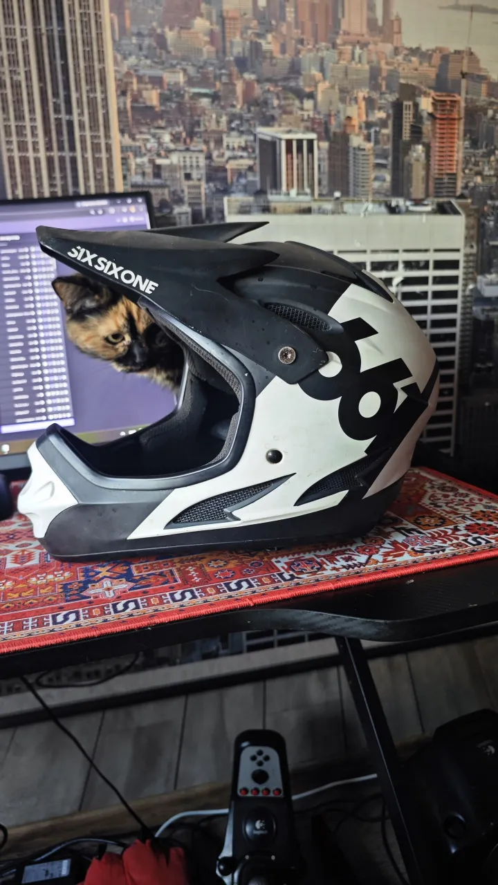 Шолом SixSixOne 661 Comp Helmet full-face White/Black фото 1