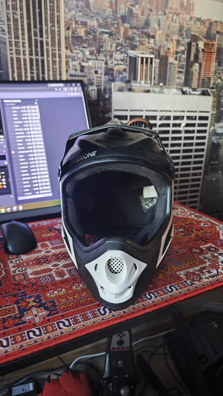 Шолом SixSixOne 661 Comp Helmet full-face White/Black фото 4