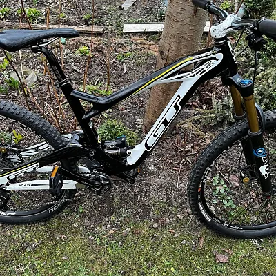 Велосипед GT Force PRO X карбонова рама 27.5"