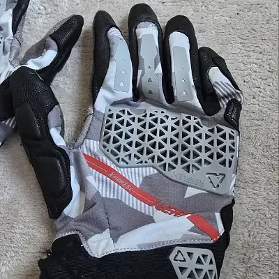 Рукавиці LEATT