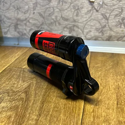 Запчастини до амортизаторів Rock Shox