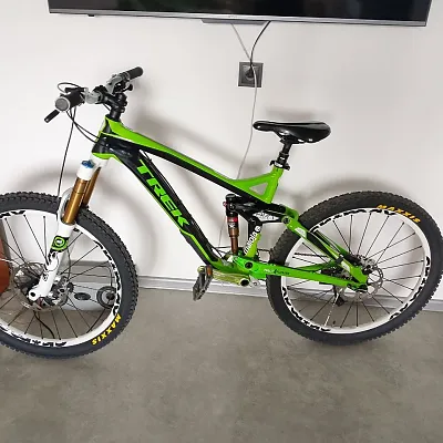 Trek Slash 9 Fox Talas Kashima