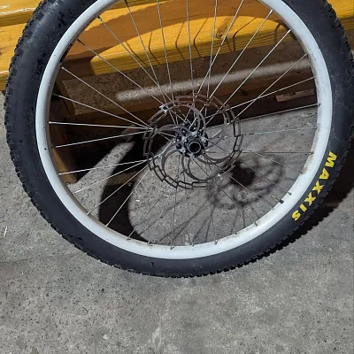 Колесо 27,5 Novatec 20/110 NG Theta Maxxis Ardent