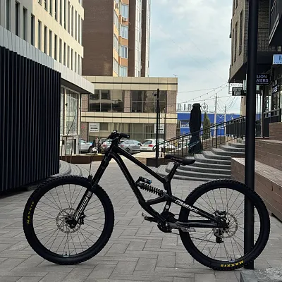 Велосипед Commencal FRS фрірайд білд