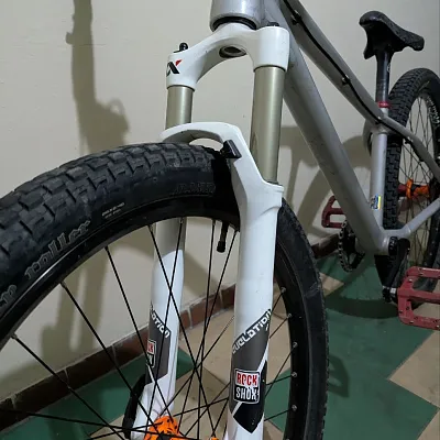 RockShox Revolution вилка 26" 110мм 2013
