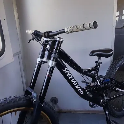 Рама Specialized Demo 8 + амортизатор Rock Shox Kage RC