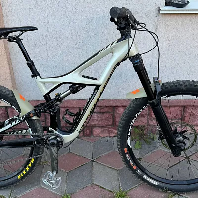 Specialized Enduro Expert Carbon 27.5 з повним апгрейдом 2015