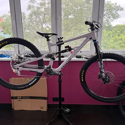 Specialized Status 140 S3/M 2021