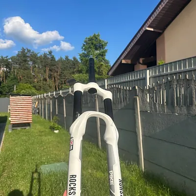 Rock Shox Pike RCT3 27.5 вилка