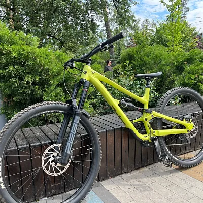 YT Capra Core 1 2023 (L)