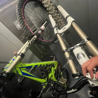 Вилка Rock Shox Boxxer R2C2
