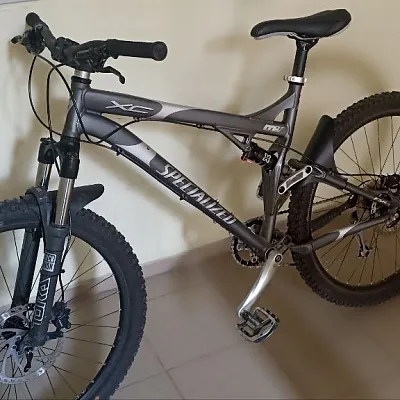 Specialized Stump Jumper 2010 + Rock Shox Tora + Rock Shox аморт