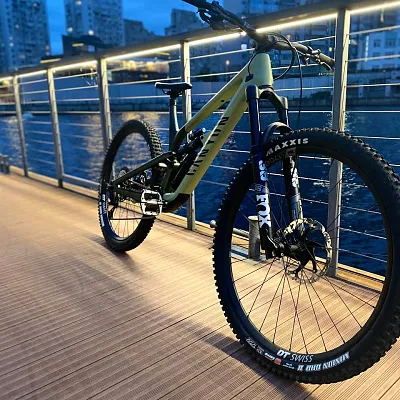 Велосипед Canyon Spectral CF 8 2022 XL 29