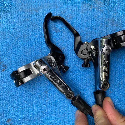 Гальма Shimano XT BL-M785-B