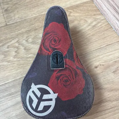 Сідло BMX Federal Mid Pivotal Roses