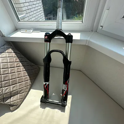 Rock Shox Lyrik RC2DH 26 вилка