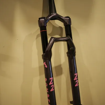 Вилка Marzocchi Bomber Z2 29" 150 мм Metallic Plum