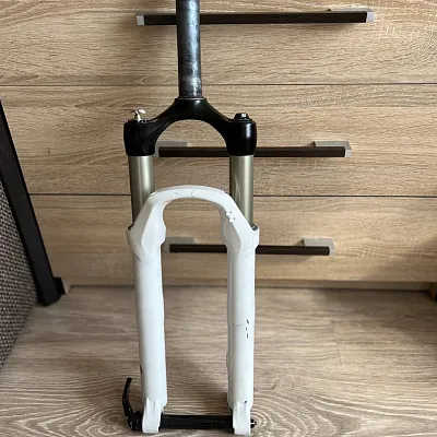 Вилка RockShox Revolution 2020