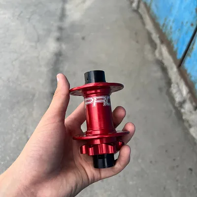 Передня втулка Hope Pro 4