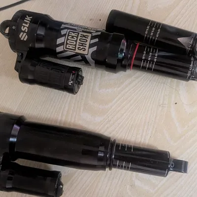 Rock Shox Super Deluxe Select+ RT3 + Rock Shox Super Deluxe Select 2024